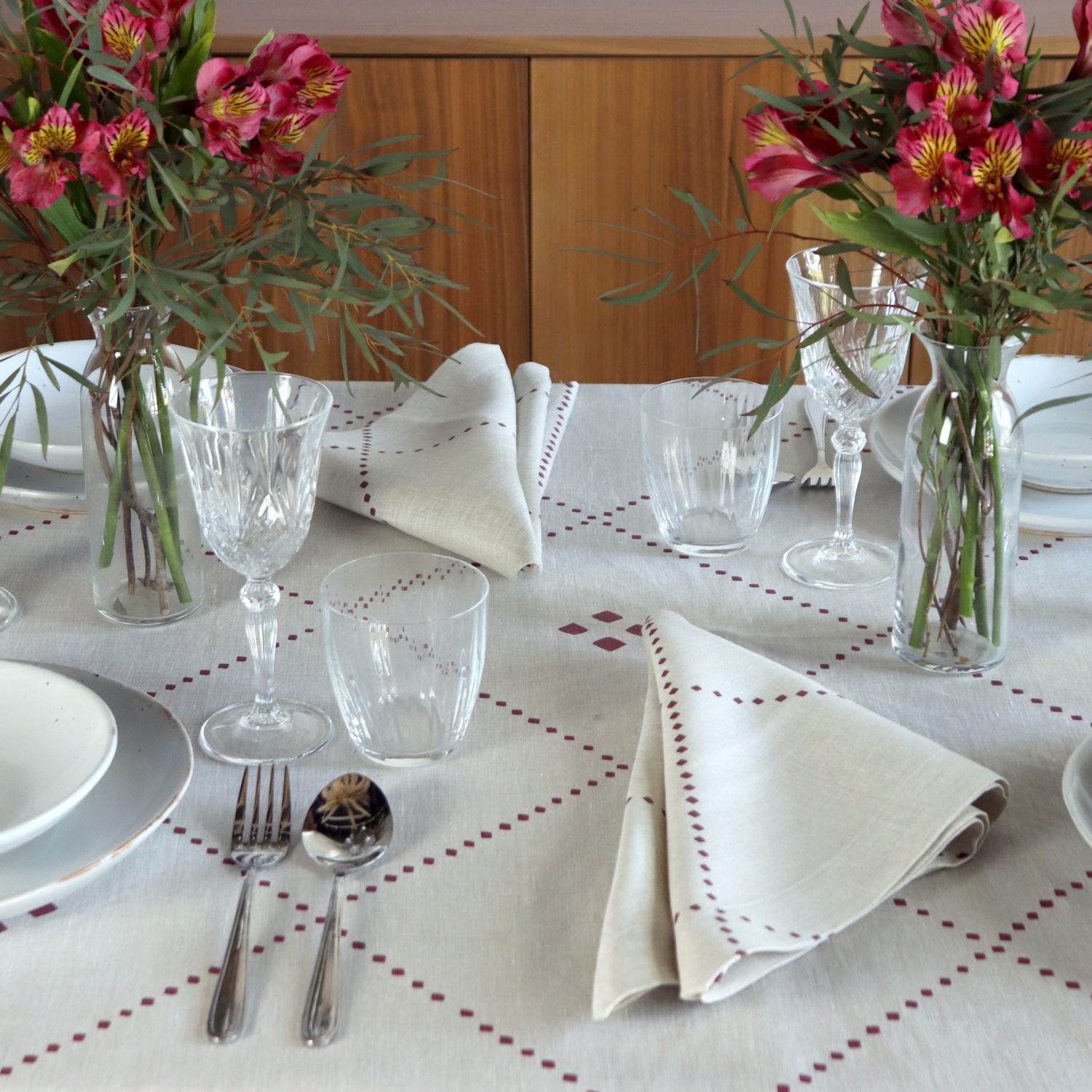 Anfa Red Rectangular Linen Tablecloth