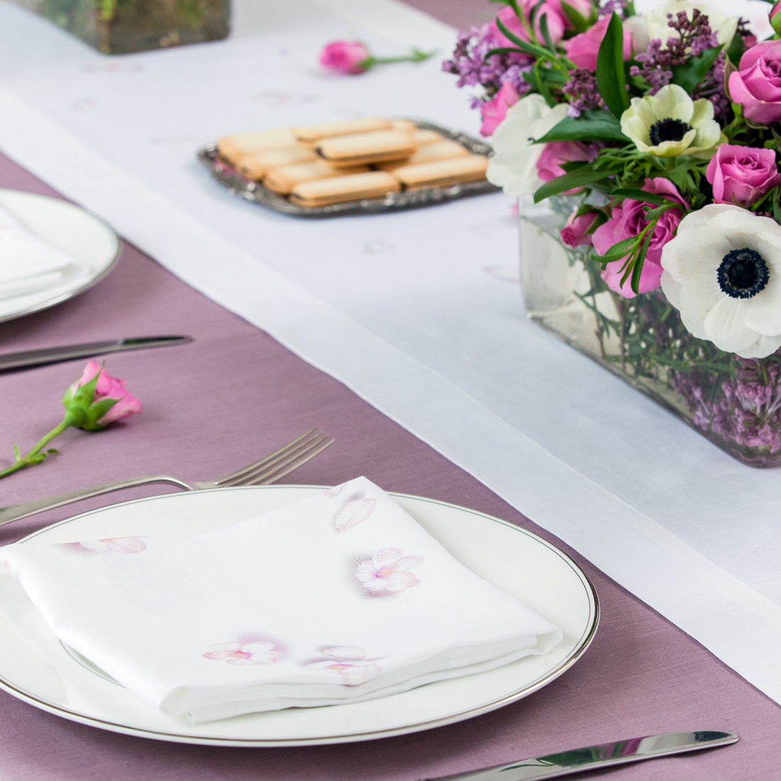 Blossom Linen Table Runner