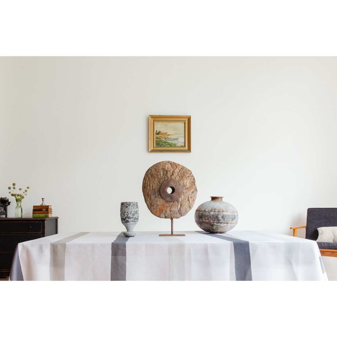 Cinta Grey Oval Linen Tablecloth