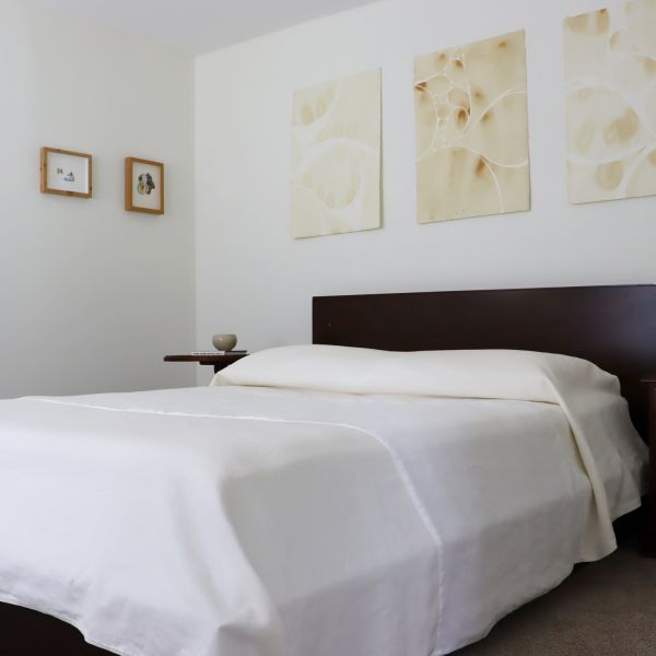 White linen blanket outlet