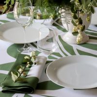 Sloan Grass Green Swirl Linen Tablecloth
