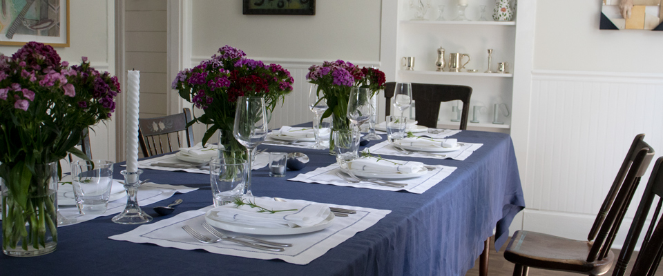 Navy Blue & White Hemstitched Tablesetting