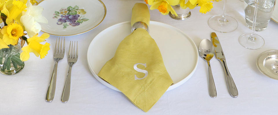 White Linen Tablecloth & Citron Yellow Napkins