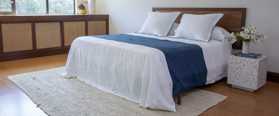 White & Navy Blue Linen Blanket Bedspread